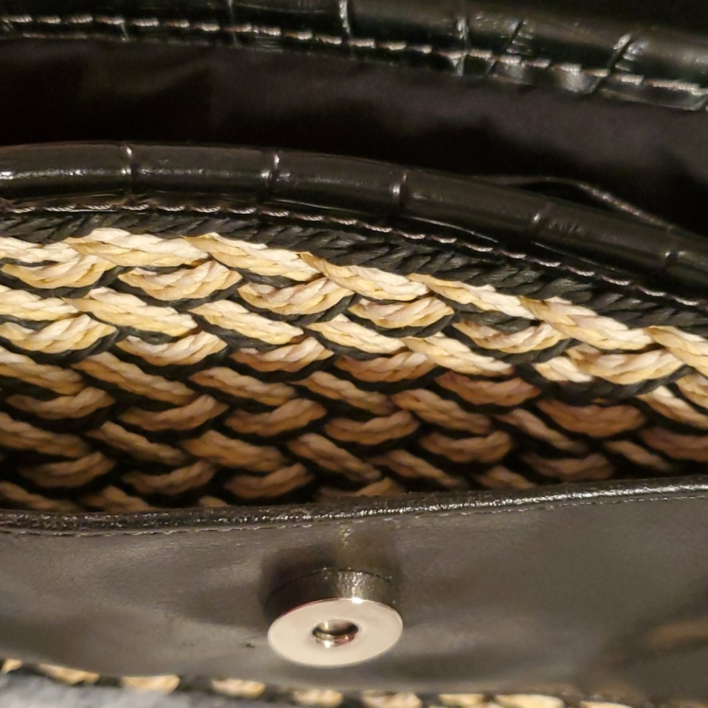 Marlo Woven Black, White & Tan Purse - Picture 7 of 8